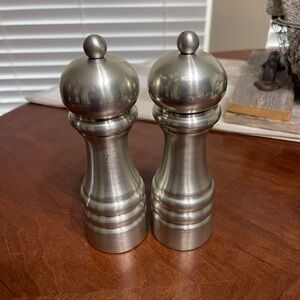 William Sonoma Pewter pepper Mill and salt mill